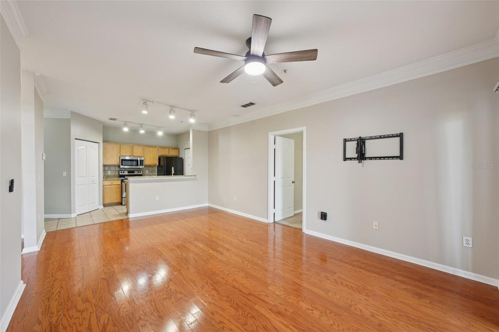 Condominium at 4207 S DALE MABRY HIGHWAY #11207, TAMPA, photo 13 of 59