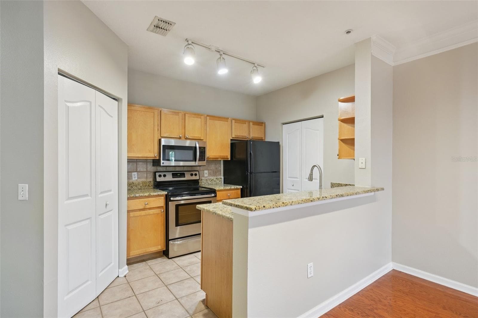 Condominium at 4207 S DALE MABRY HIGHWAY #11207, TAMPA, photo 15 of 59