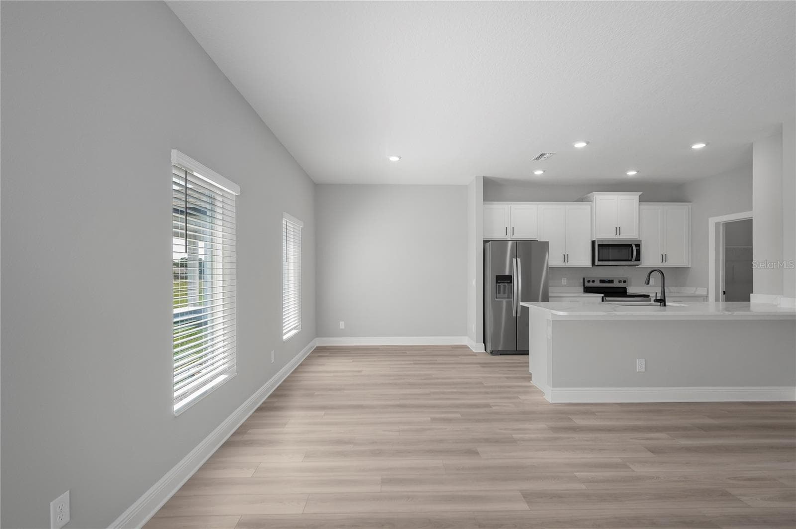 Single Family Residence at 3340 CHINOTTO DR, LAKE ALFRED, photo 8 of 33