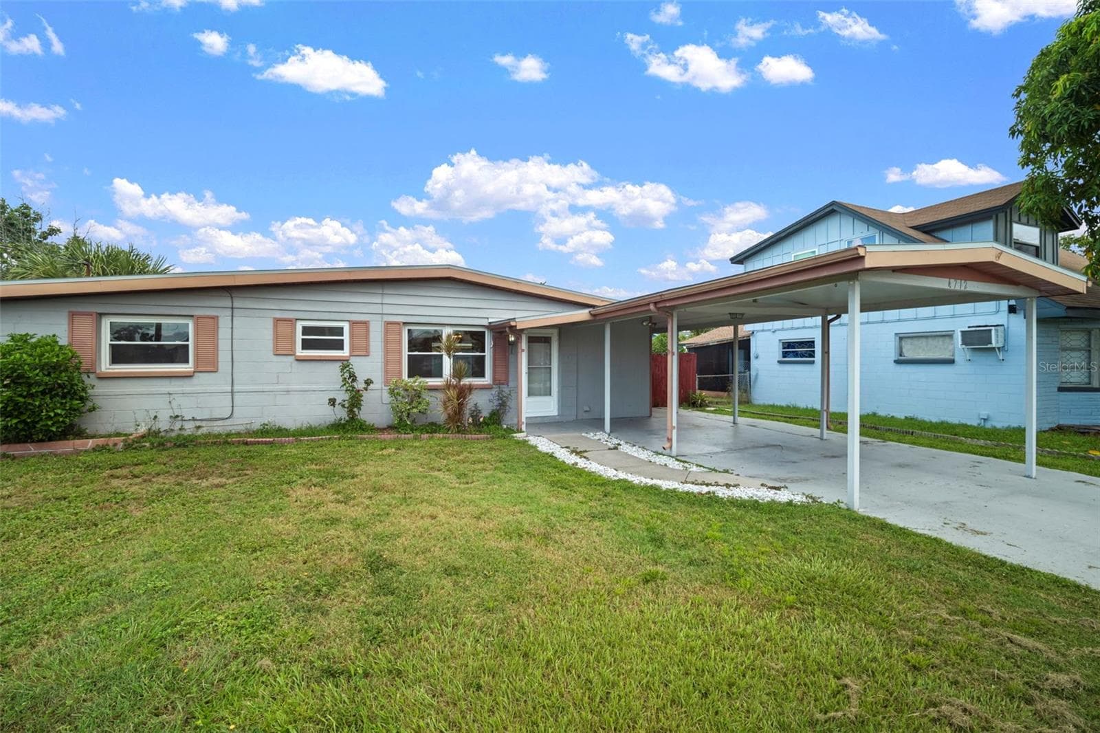Front of house - 4712 BESSIE RD, TAMPA