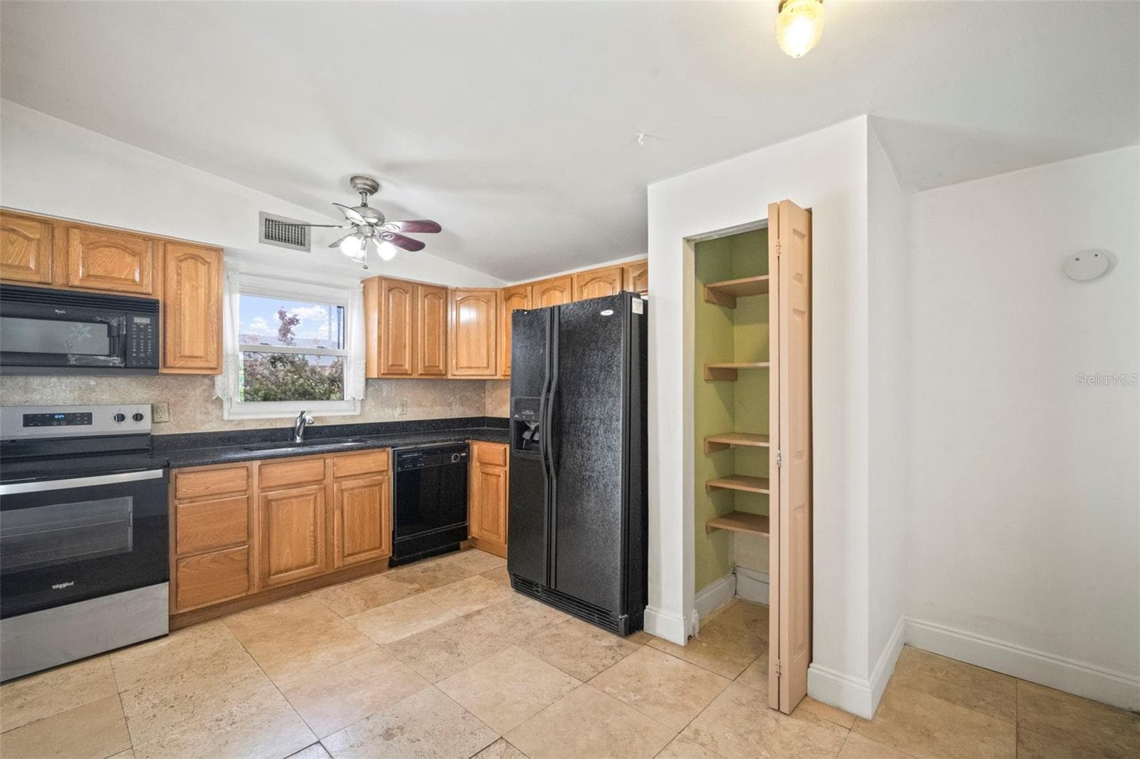 Kitchen - 4712 BESSIE RD, TAMPA