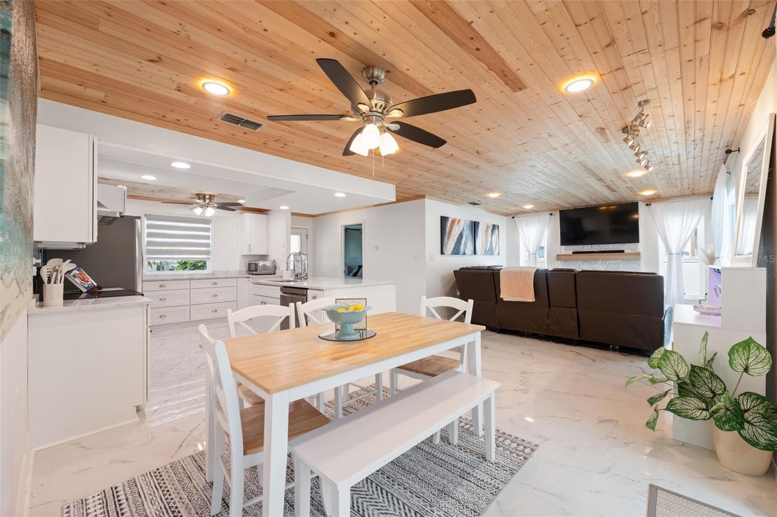 Single Family Residence at 7711 HATTERAS DR, HUDSON, photo 29 of 36