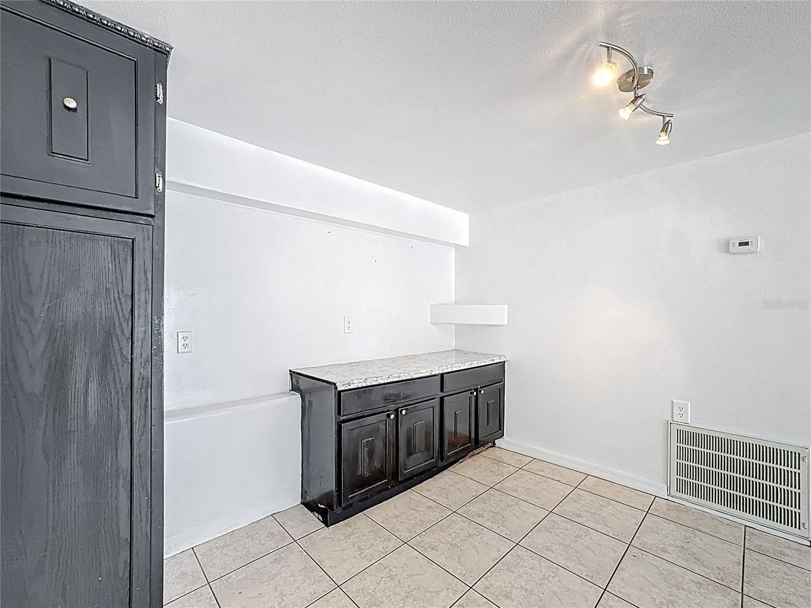 Condominium at 5977 VILLAGE CIRCLE SOUTH #GE, ORLANDO, photo 14 of 47