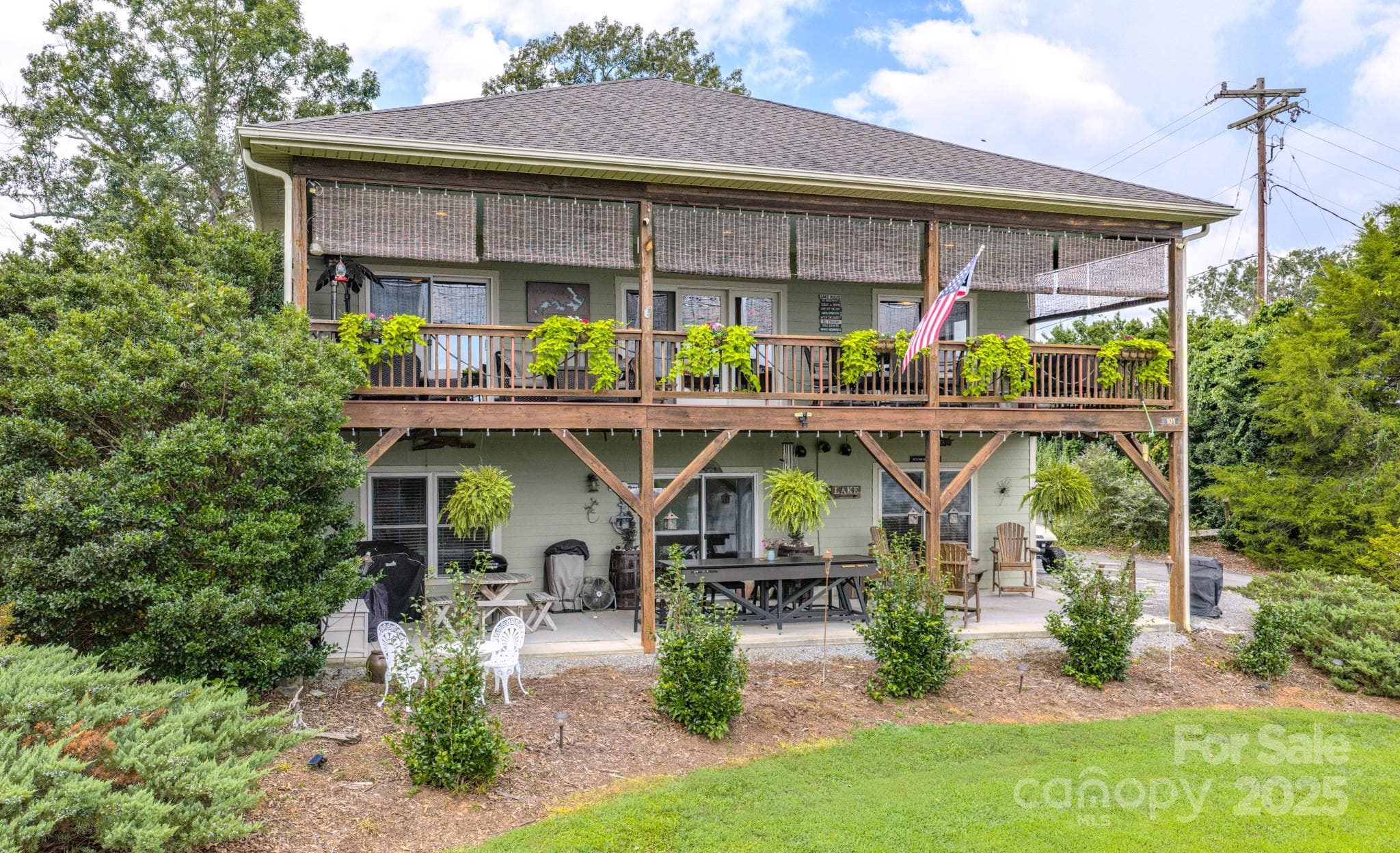 Single Family Residence at 101 Lake Club Lane, Nebo, photo 7 of 45