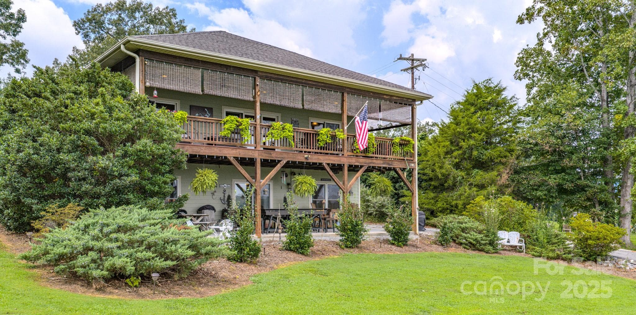 Single Family Residence at 101 Lake Club Lane, Nebo, photo 37 of 45