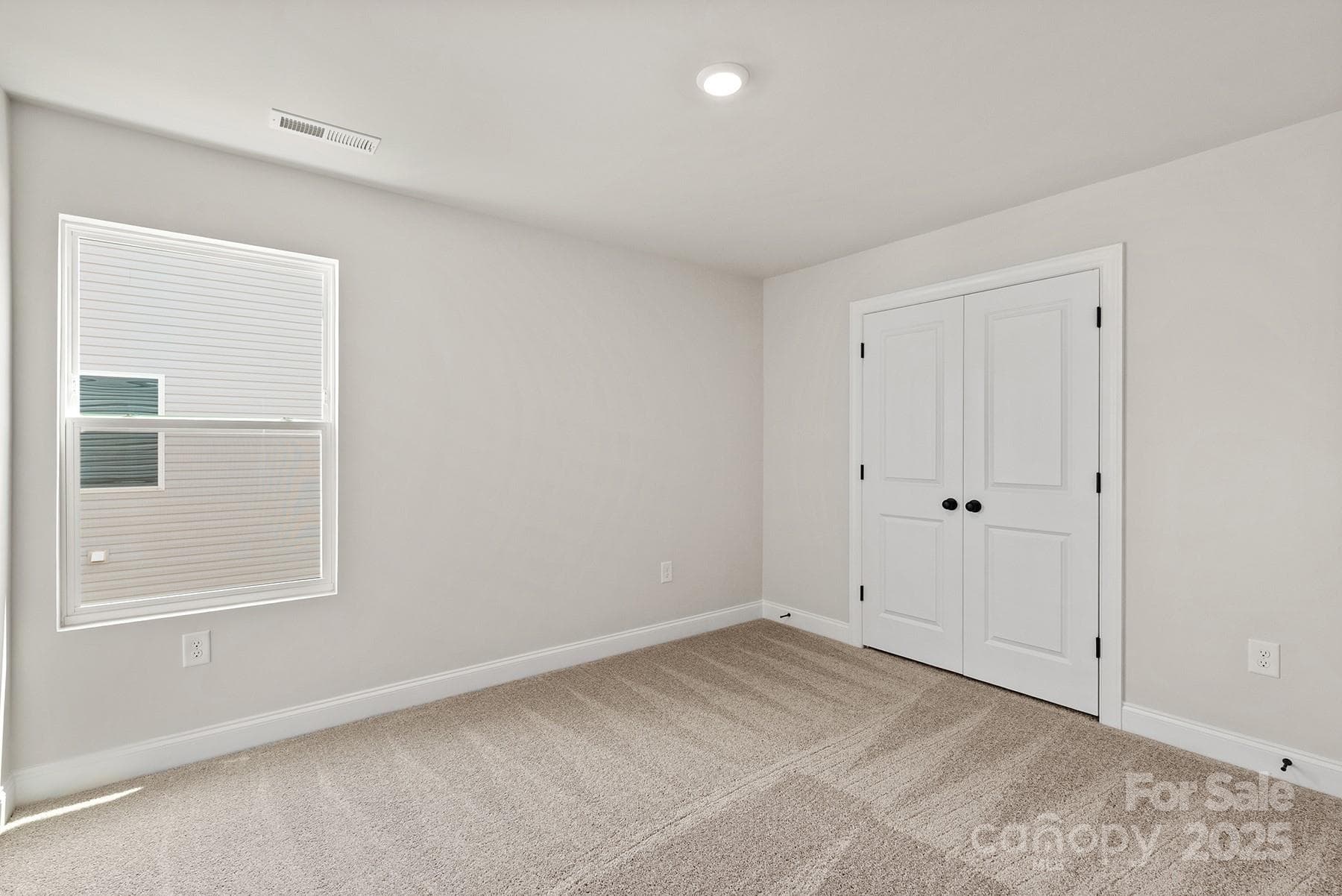 Single Family Residence at 3441 Robindale Drive, Winston Salem, photo 21 of 22
