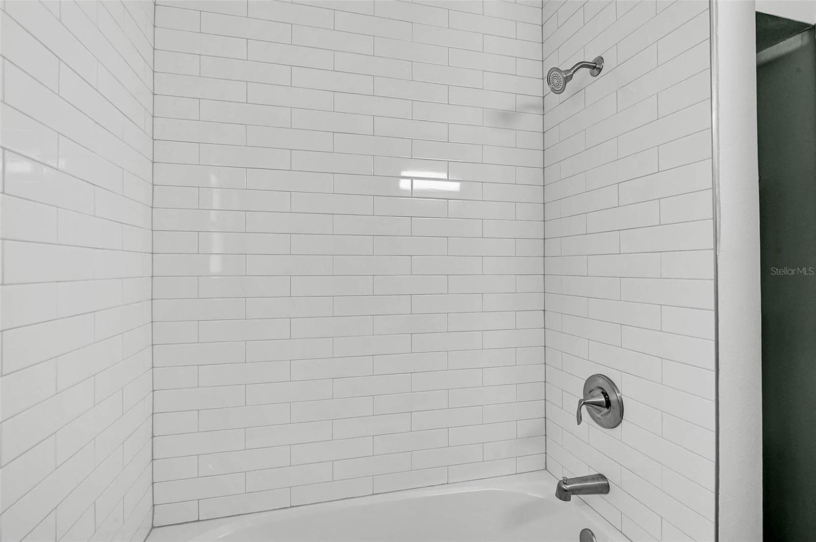Guest Bathroom - 102 20TH ST NE, BRADENTON