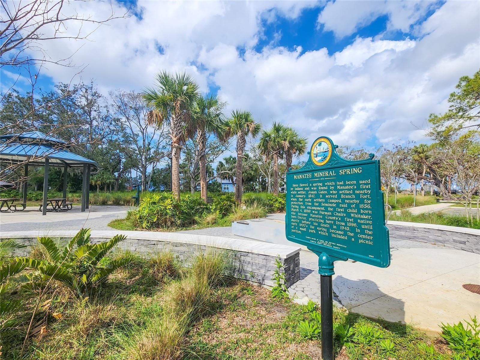 Manatee Mineral Spring - 102 20TH ST NE, BRADENTON