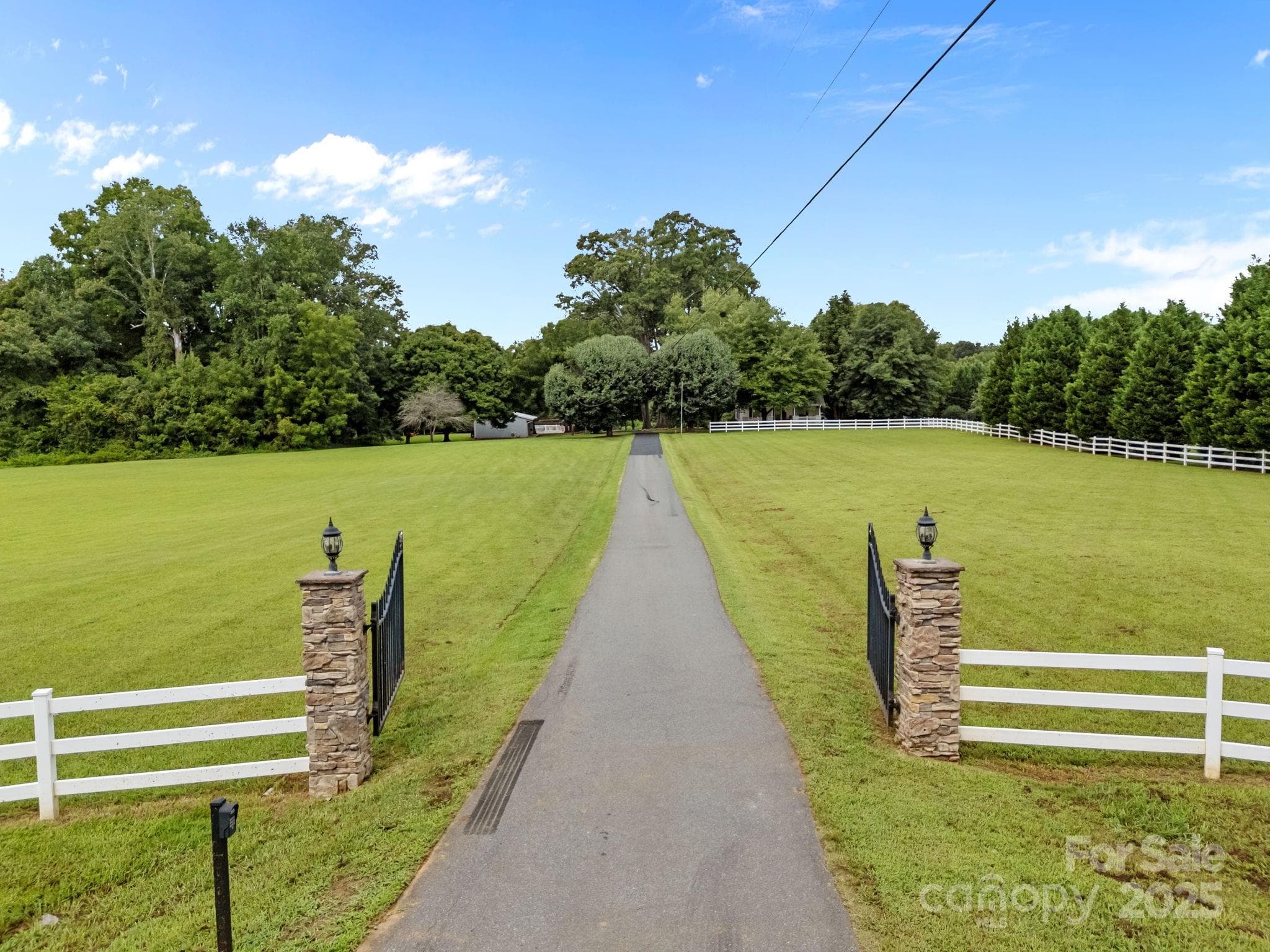 Stately driveway to your new home - Salisbury