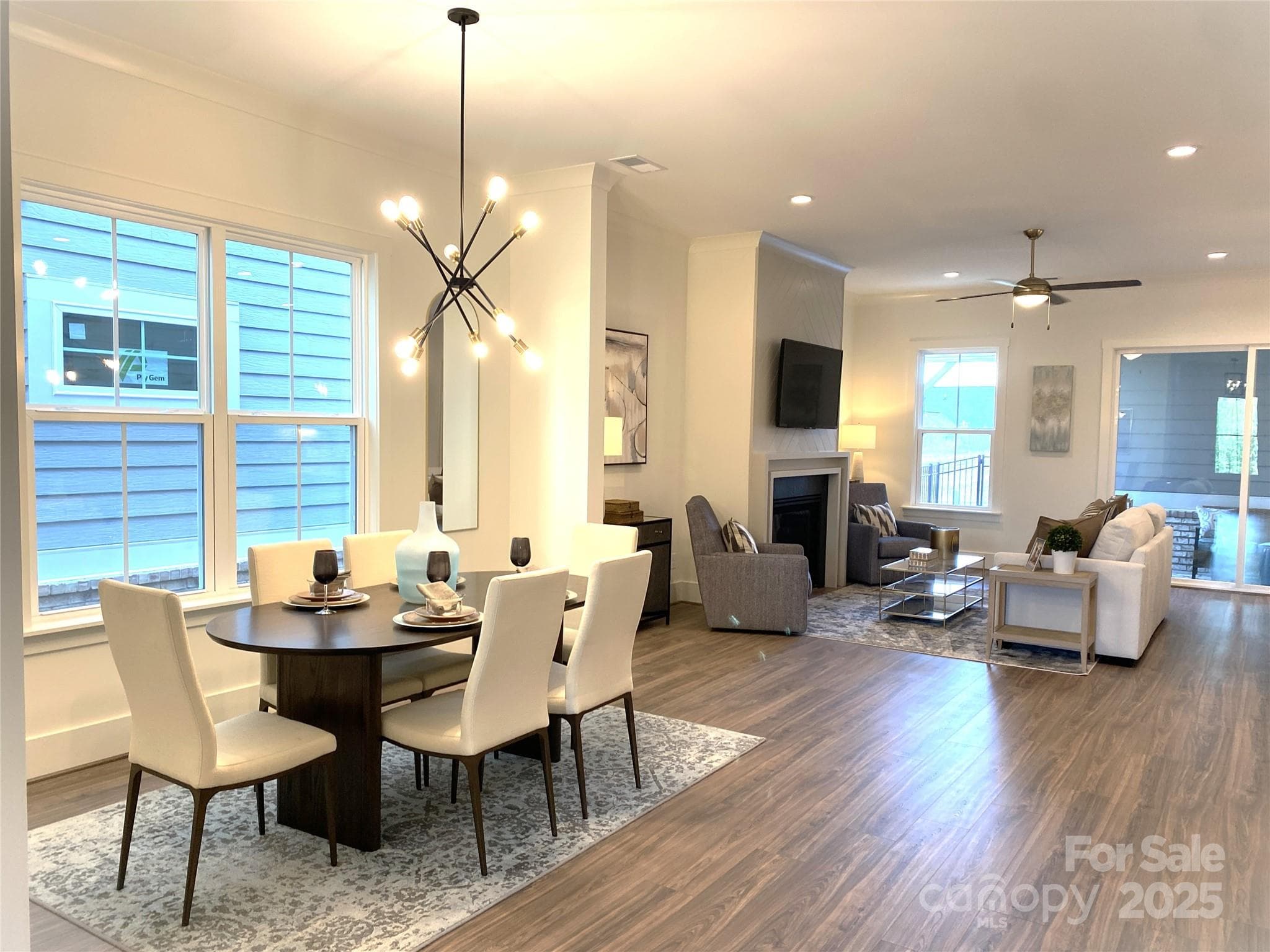 Single Family Residence at Davidson, photo 7 of 43