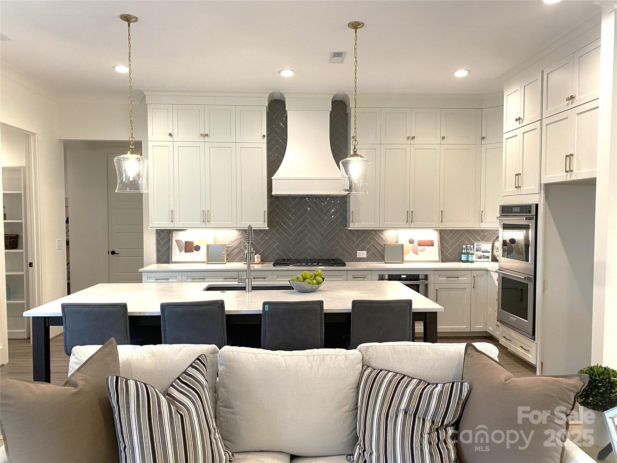 Single Family Residence at Davidson, photo 10 of 43