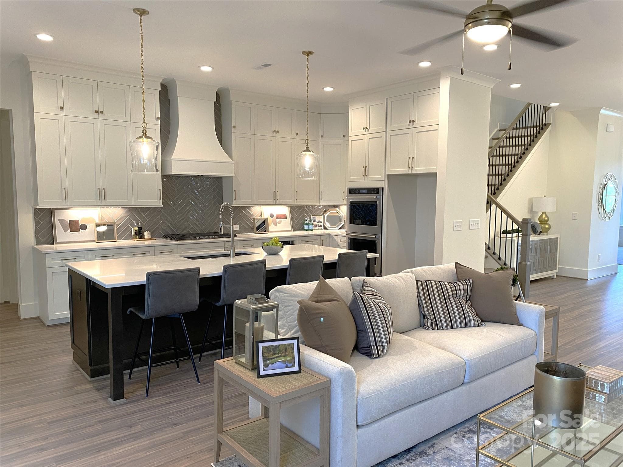 Single Family Residence at Davidson, photo 11 of 43