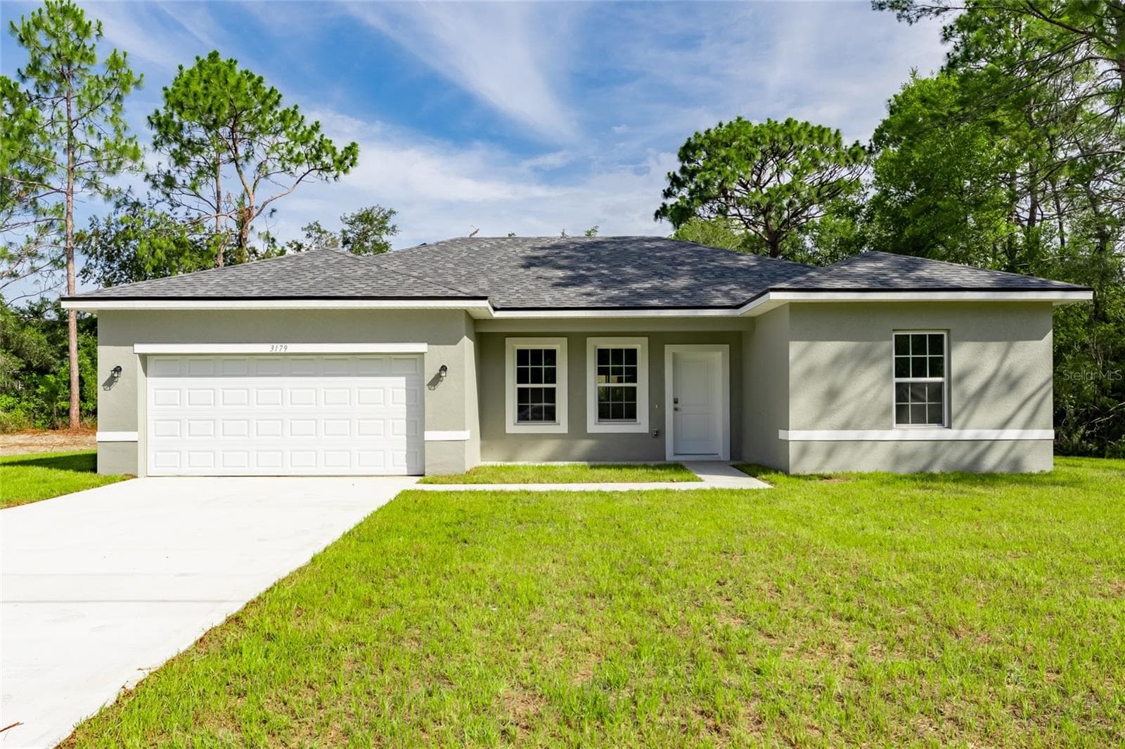 3179 W BARBERTON PL