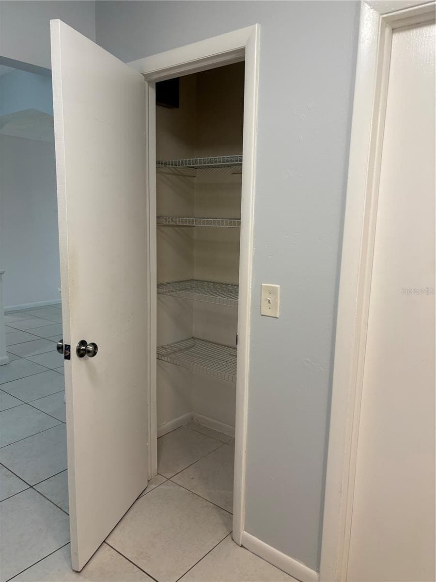 Pantry - 6418 W PARIS ST, TAMPA