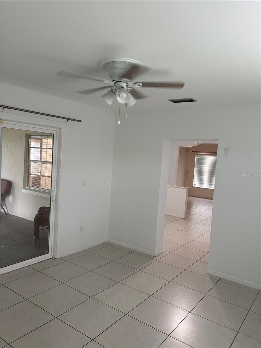 Family Room - 6418 W PARIS ST, TAMPA
