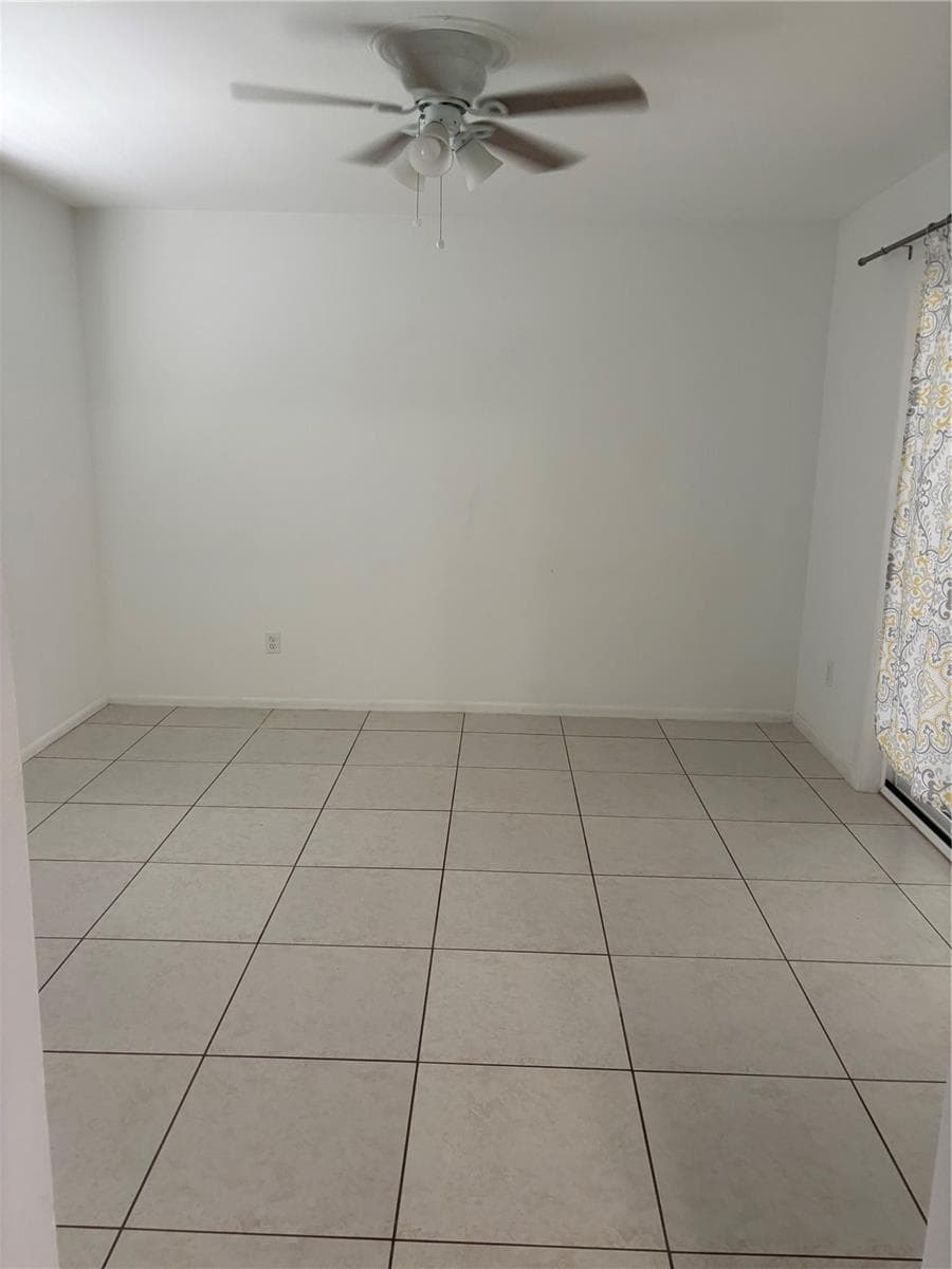 Family Room - 6418 W PARIS ST, TAMPA