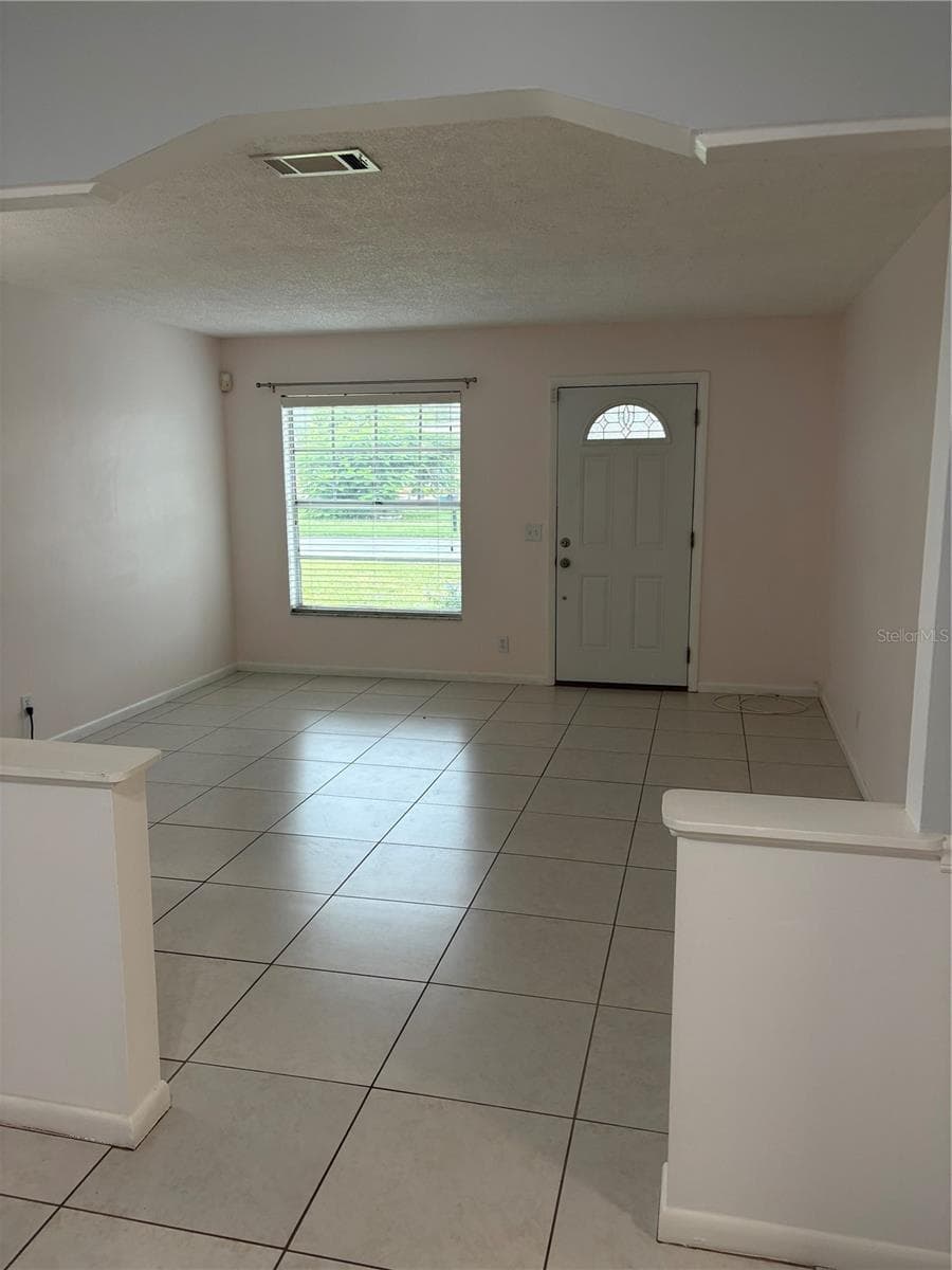 Living Room - 6418 W PARIS ST, TAMPA