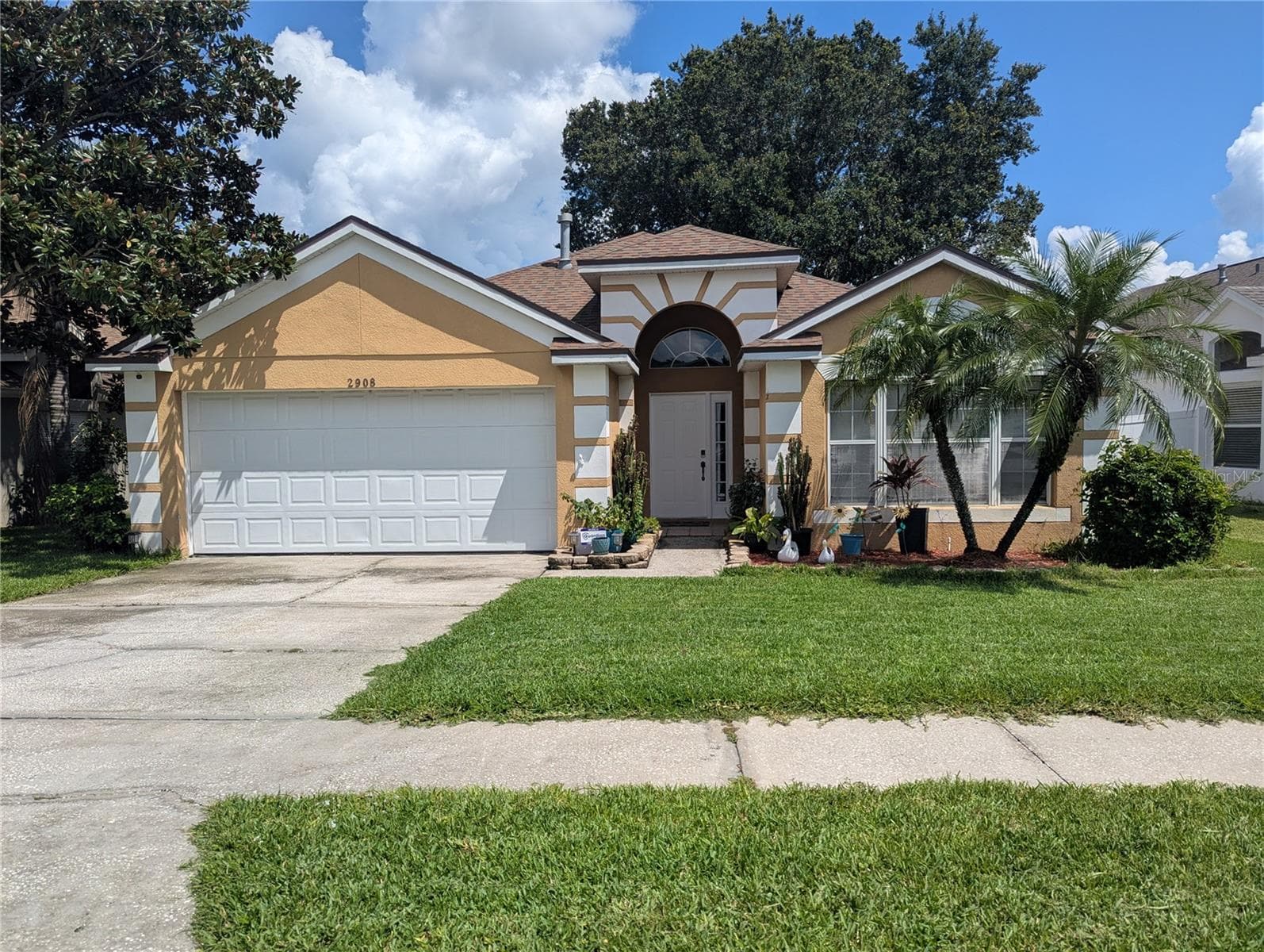 Single Family Residence at 2908 EGRETS LANDING, LAKE MARY, photo 2 of 18