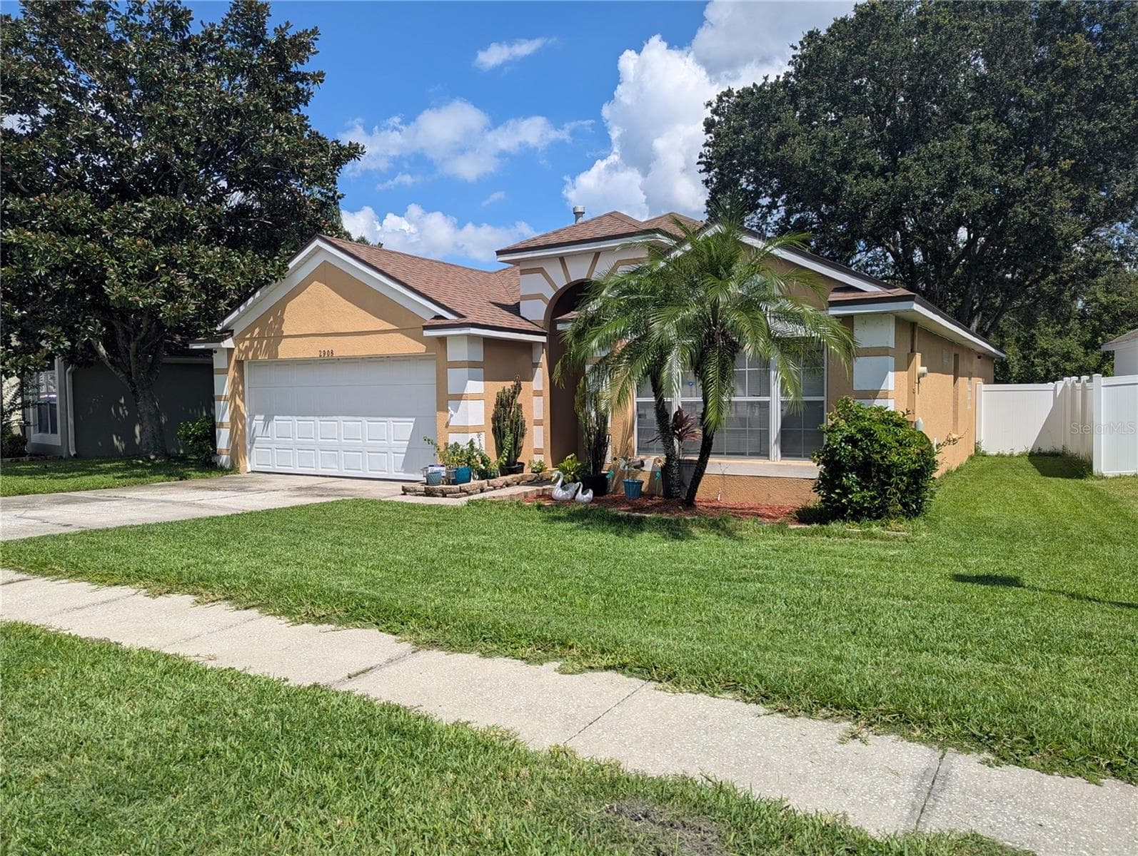 Single Family Residence at 2908 EGRETS LANDING, LAKE MARY, photo 3 of 18