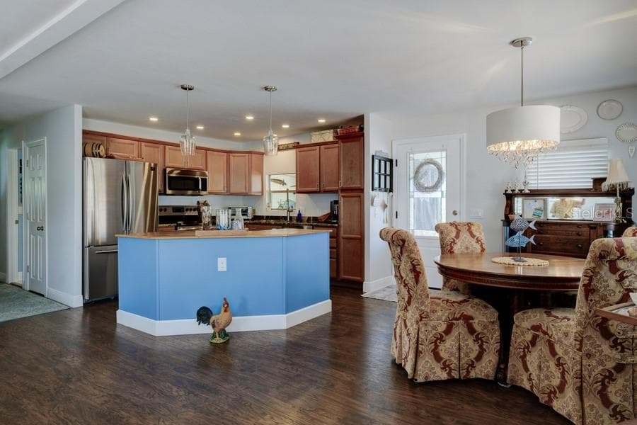 OPEN CONCEPT KITCHEN, DINING AND LIVING SPACE - 1916 ILLINOIS AVE, BRADENTON
