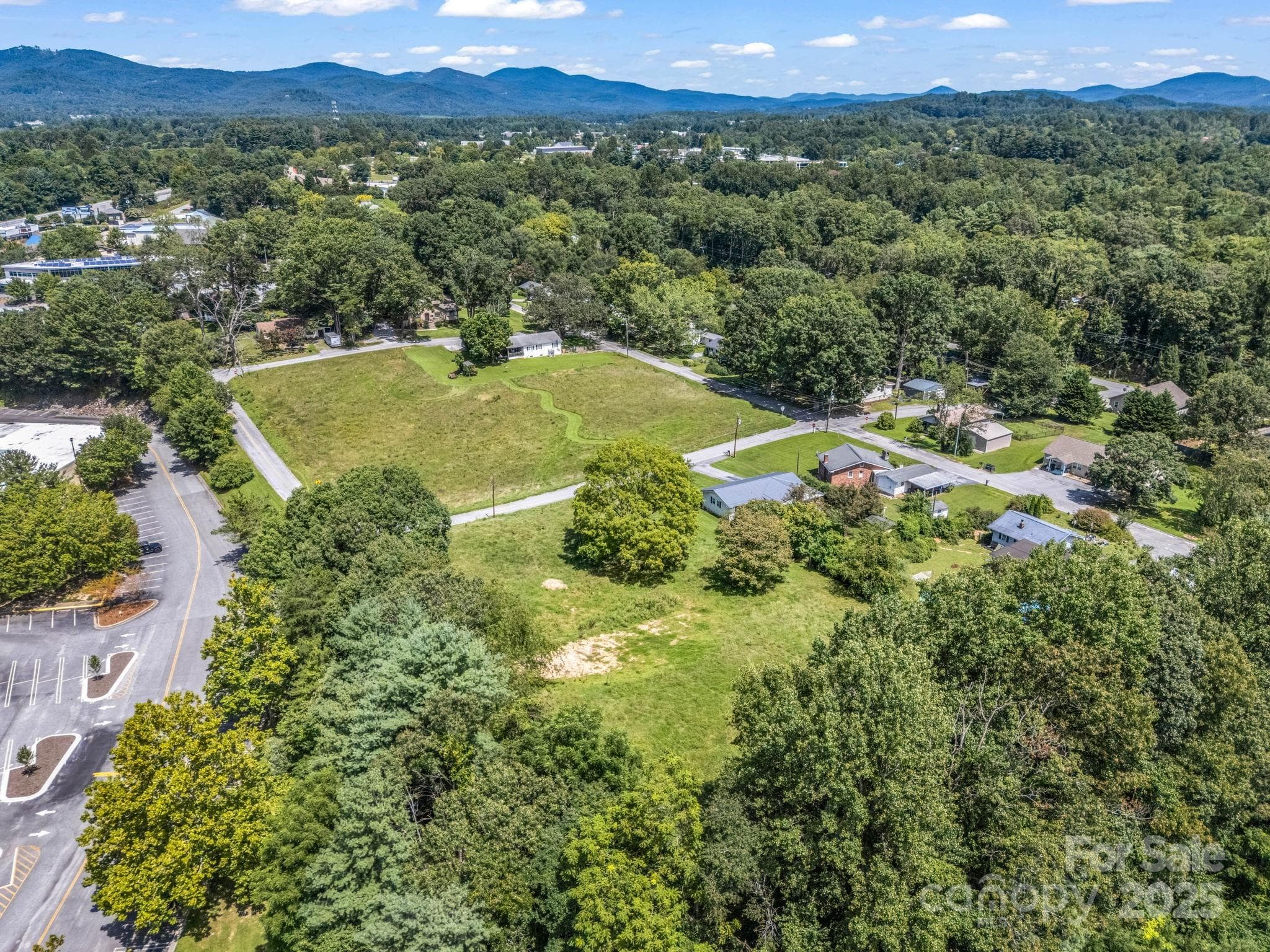 None at Hendersonville, photo 10 of 28