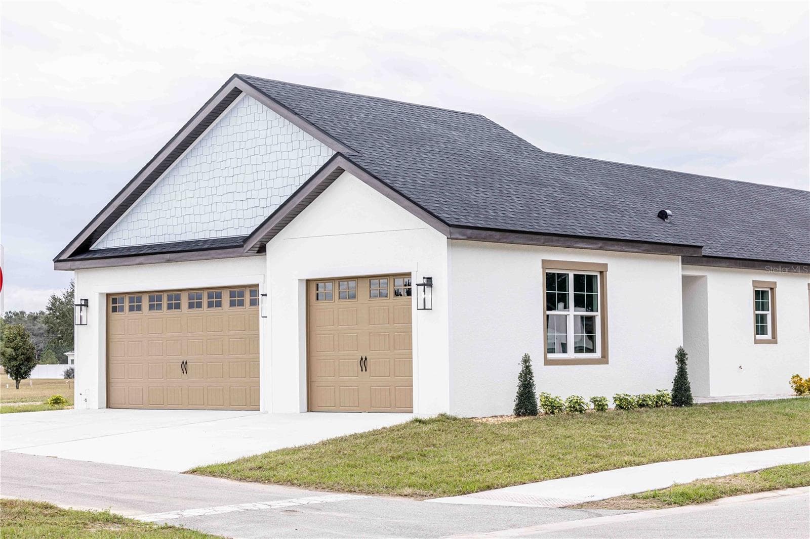 Single Family Residence at 10611 GRAND OAKS BLVD, OXFORD, photo 2 of 80