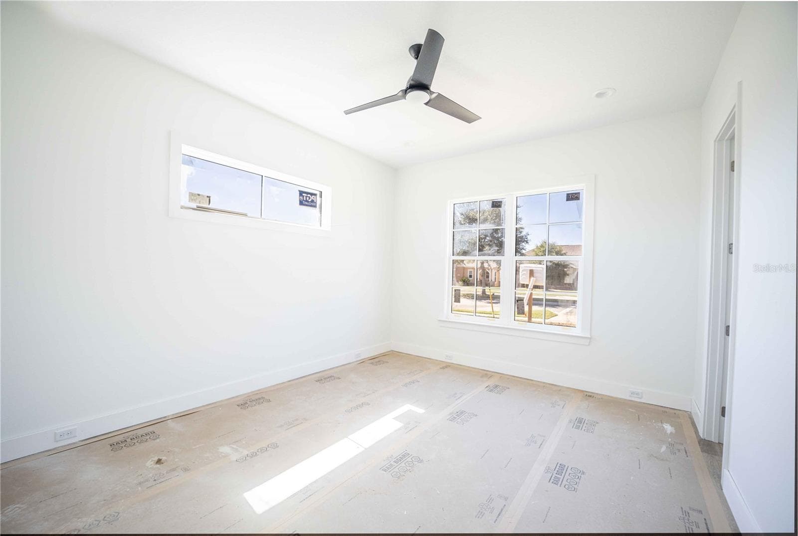 Single Family Residence at 10611 GRAND OAKS BLVD, OXFORD, photo 44 of 80