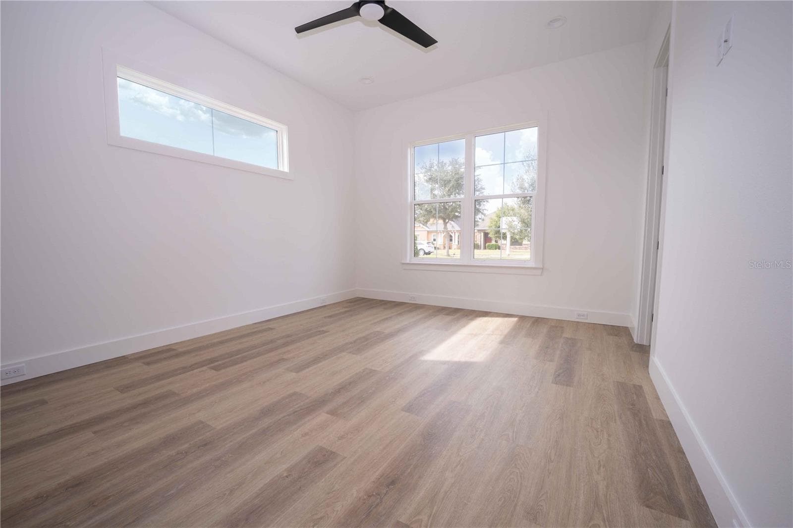 Single Family Residence at 10611 GRAND OAKS BLVD, OXFORD, photo 54 of 80