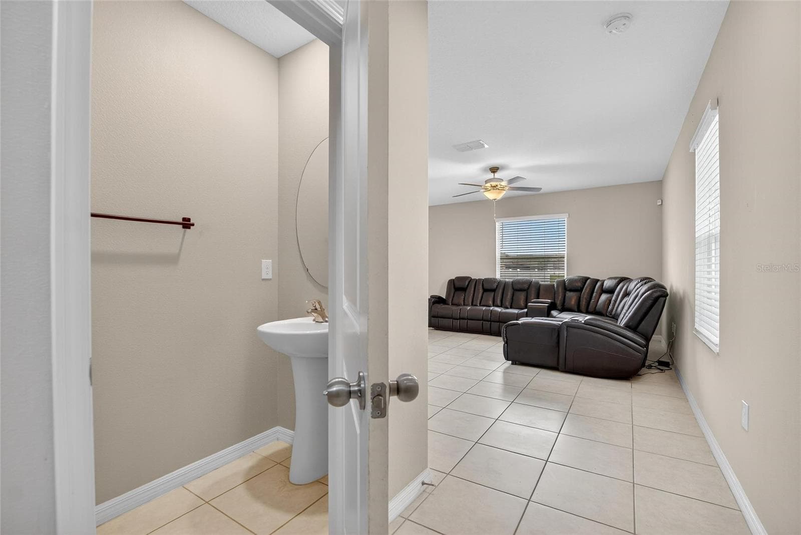 Single Family Residence at 12788 MAPLE BONSAI DR, RIVERVIEW, photo 9 of 52