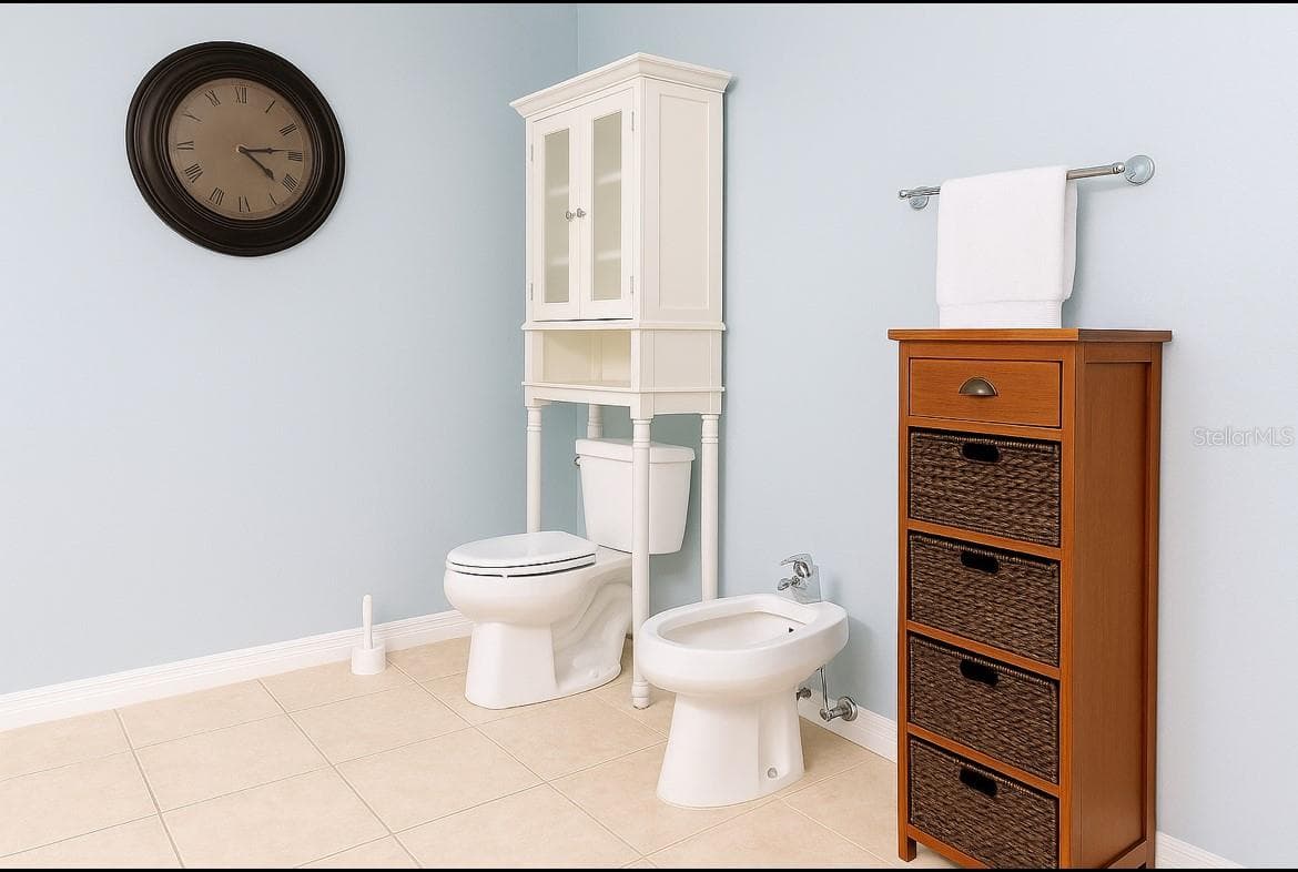 Master bathroom - 119 CRESCENT MOON DR, GROVELAND