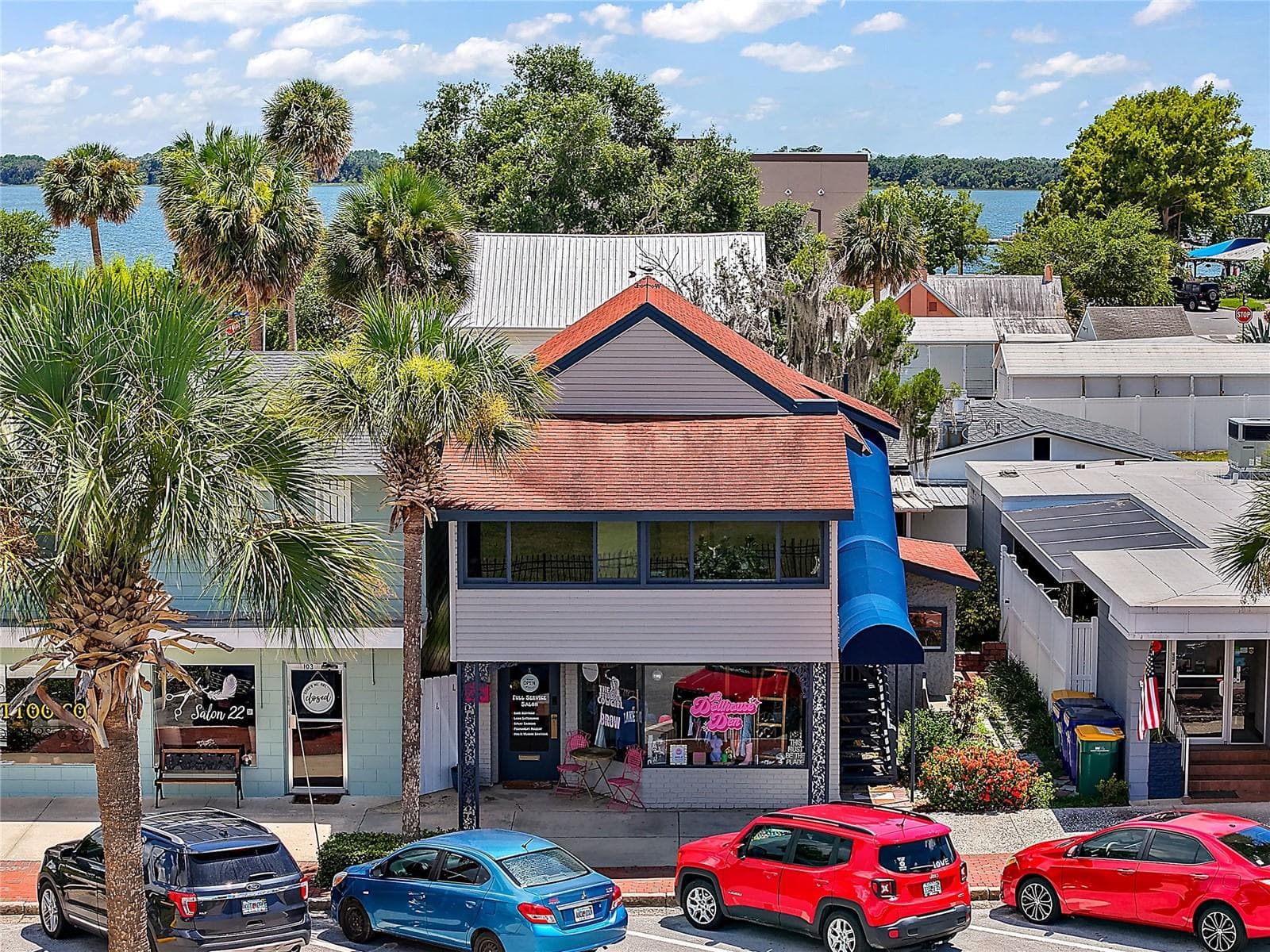 107 W MAIN ST