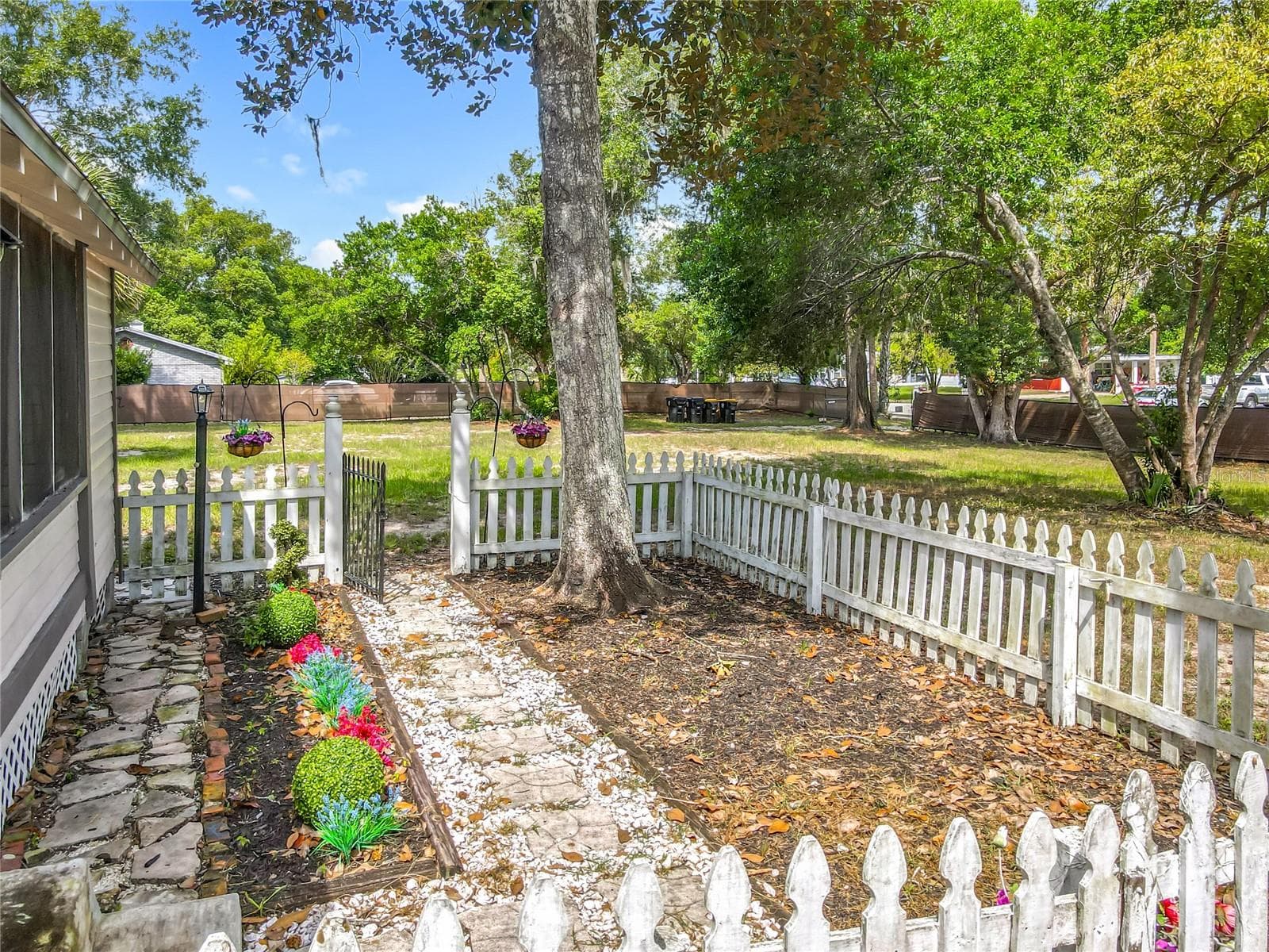 Single Family Residence at 525 W BLUE SPRINGS AVE, ORANGE CITY, photo 59 of 79
