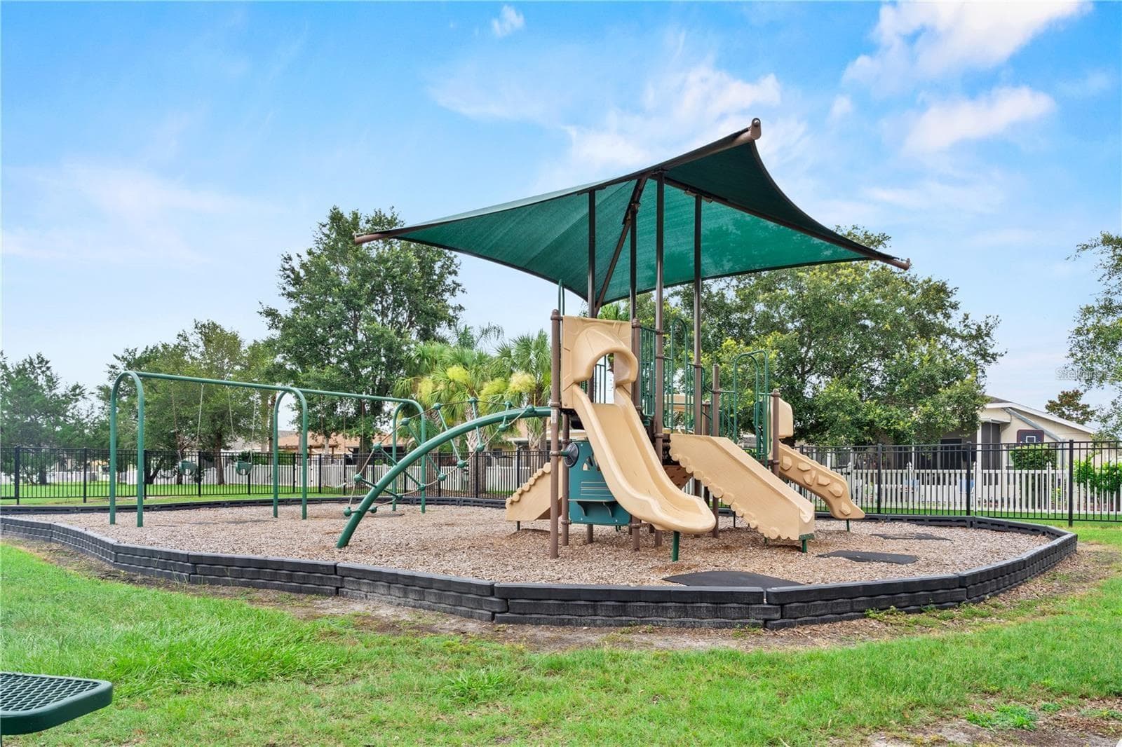 Single Family Residence at 15287 STONE HOUSE DR, BROOKSVILLE, photo 42 of 47