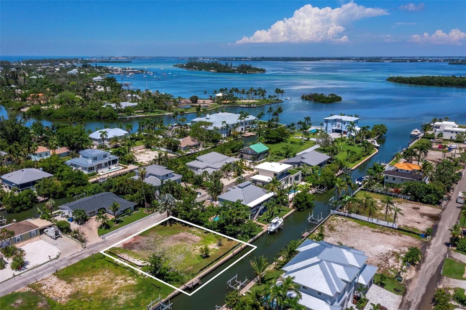570 DE NARVAEZ DR