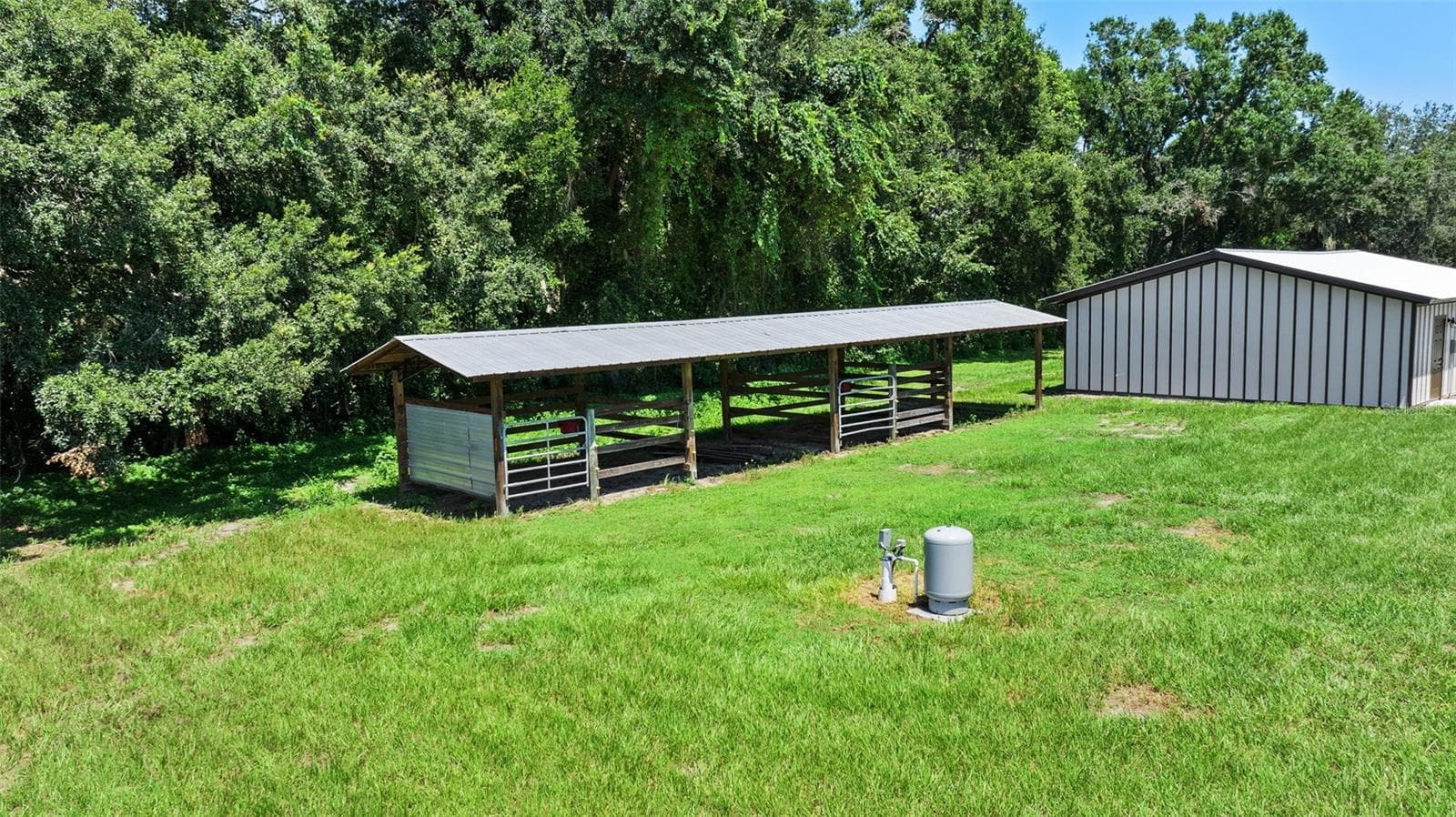 open pole barn - 13219 NEWGENT RD, SAN ANTONIO