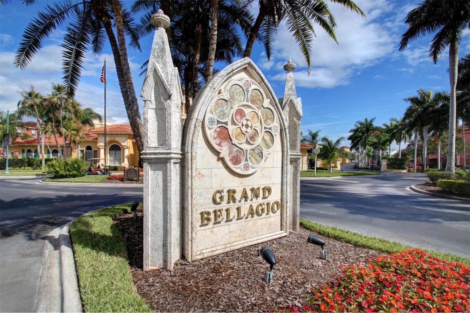 Grand Bellagio monument / entrance - 2757 VIA CIPRIANI #1114A, CLEARWATER