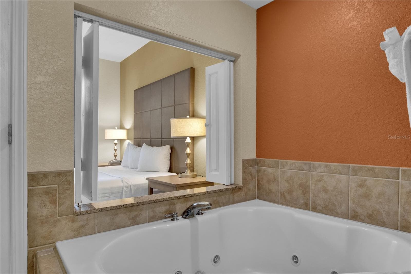 Condo - Hotel at 12556 FLORIDAYS RESORT DR #A-307, ORLANDO, photo 14 of 29
