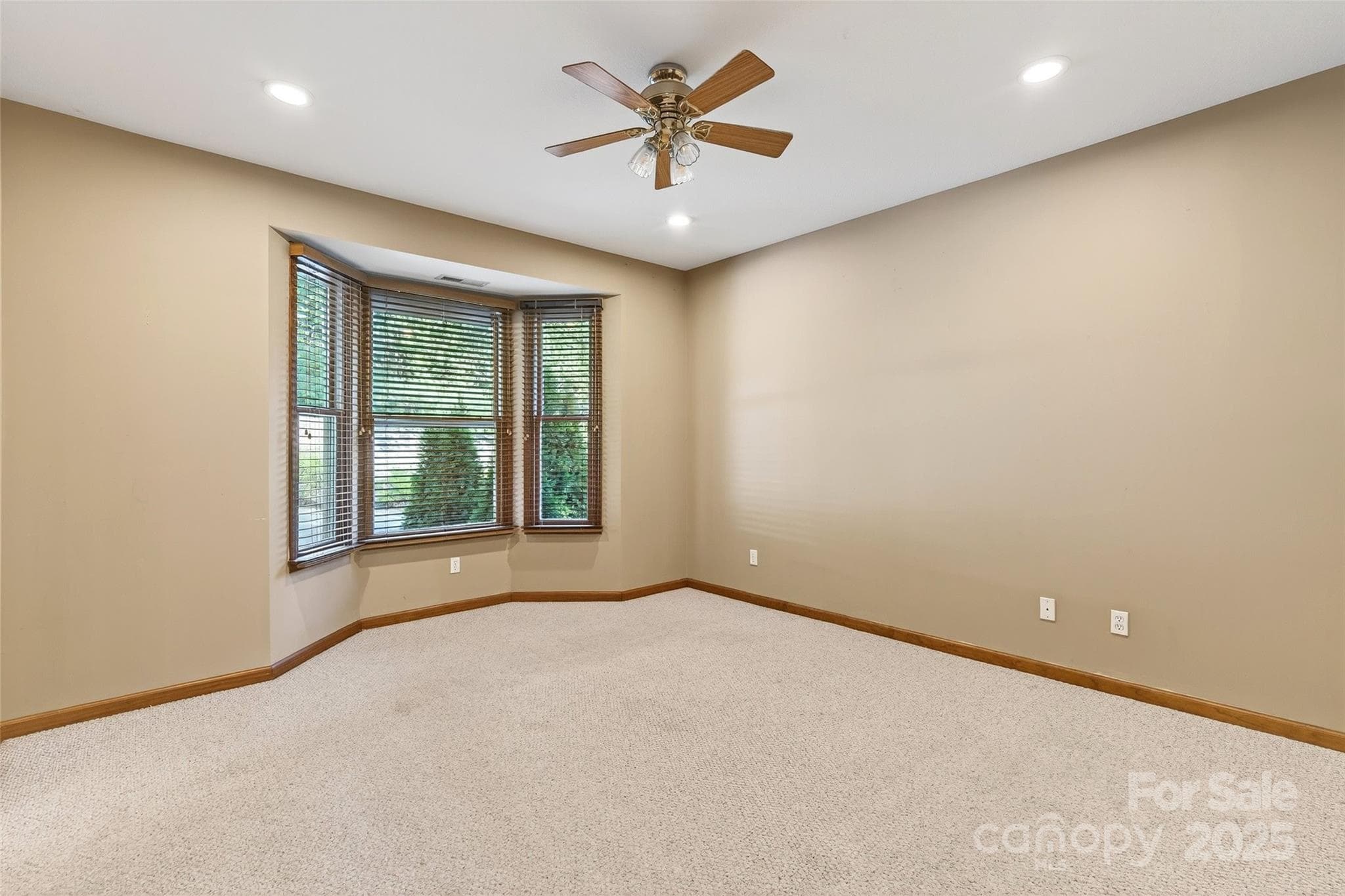 Primary Bedroom (main) - 307 #7 Blue Ridge Drive S, Marion