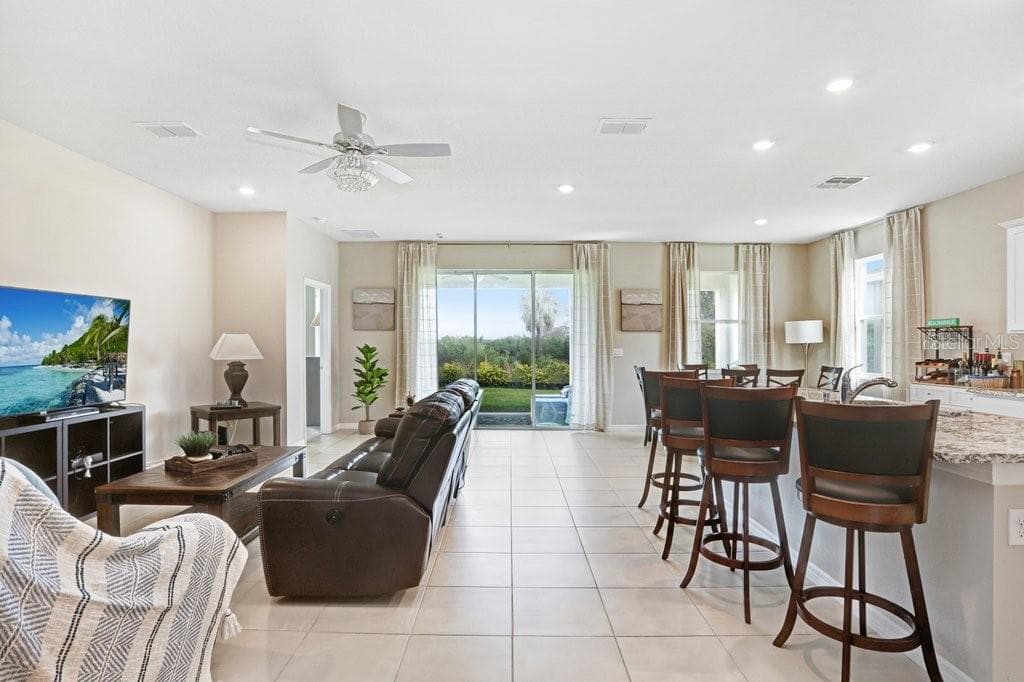 Single Family Residence at 4013 LIVELY CORAL PL, BRADENTON, photo 9 of 53