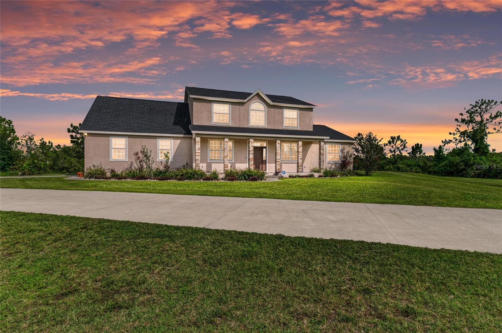 Nightime ambiance - 8331 241ST ST E, MYAKKA CITY