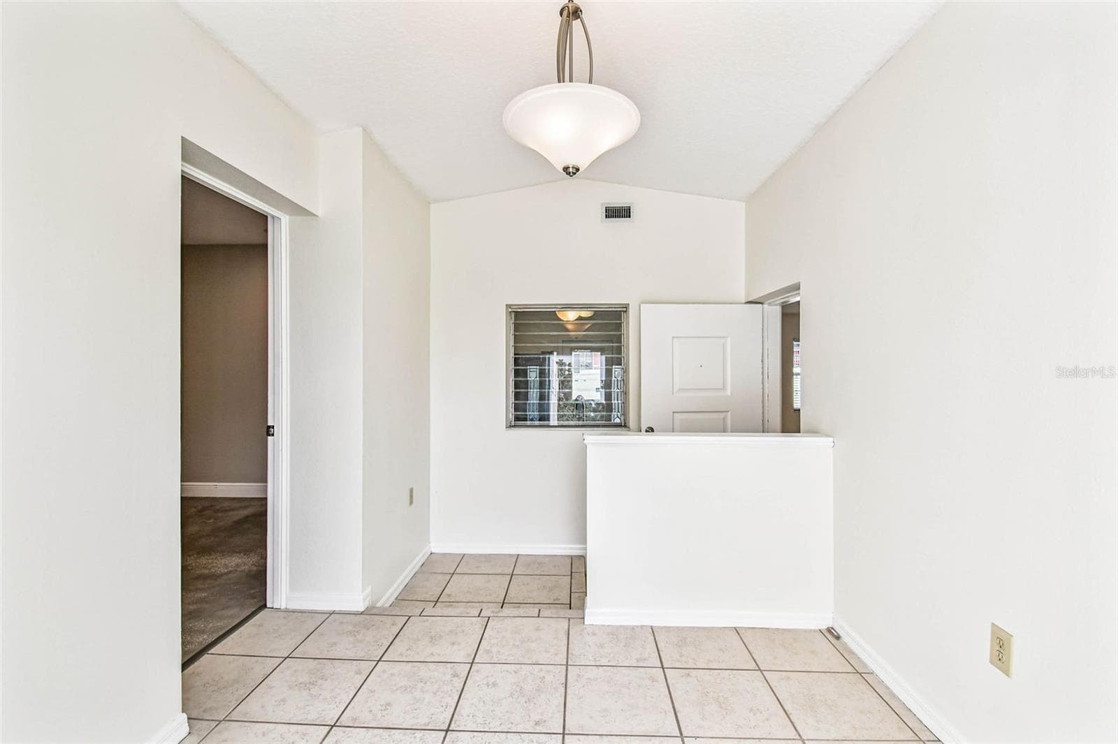 Entryway Access to East and West Residences - 1101 81ST AVE N, ST PETERSBURG