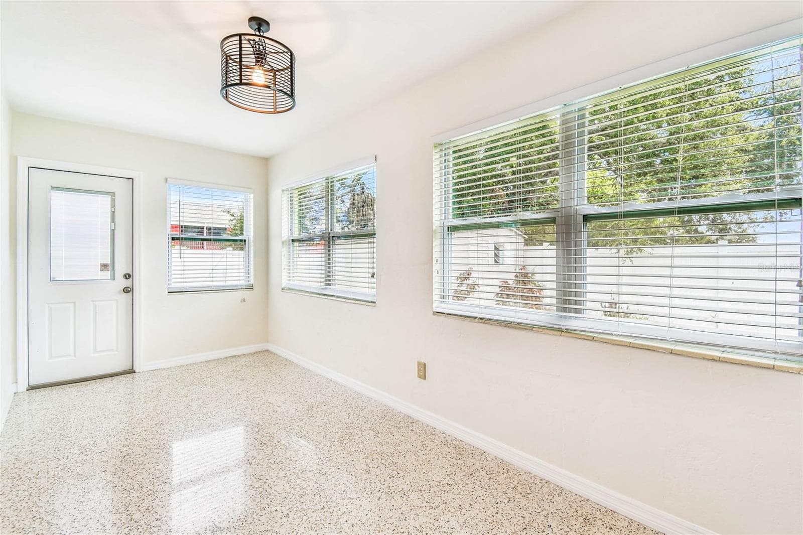East Residence Living Room - 1101 81ST AVE N, ST PETERSBURG