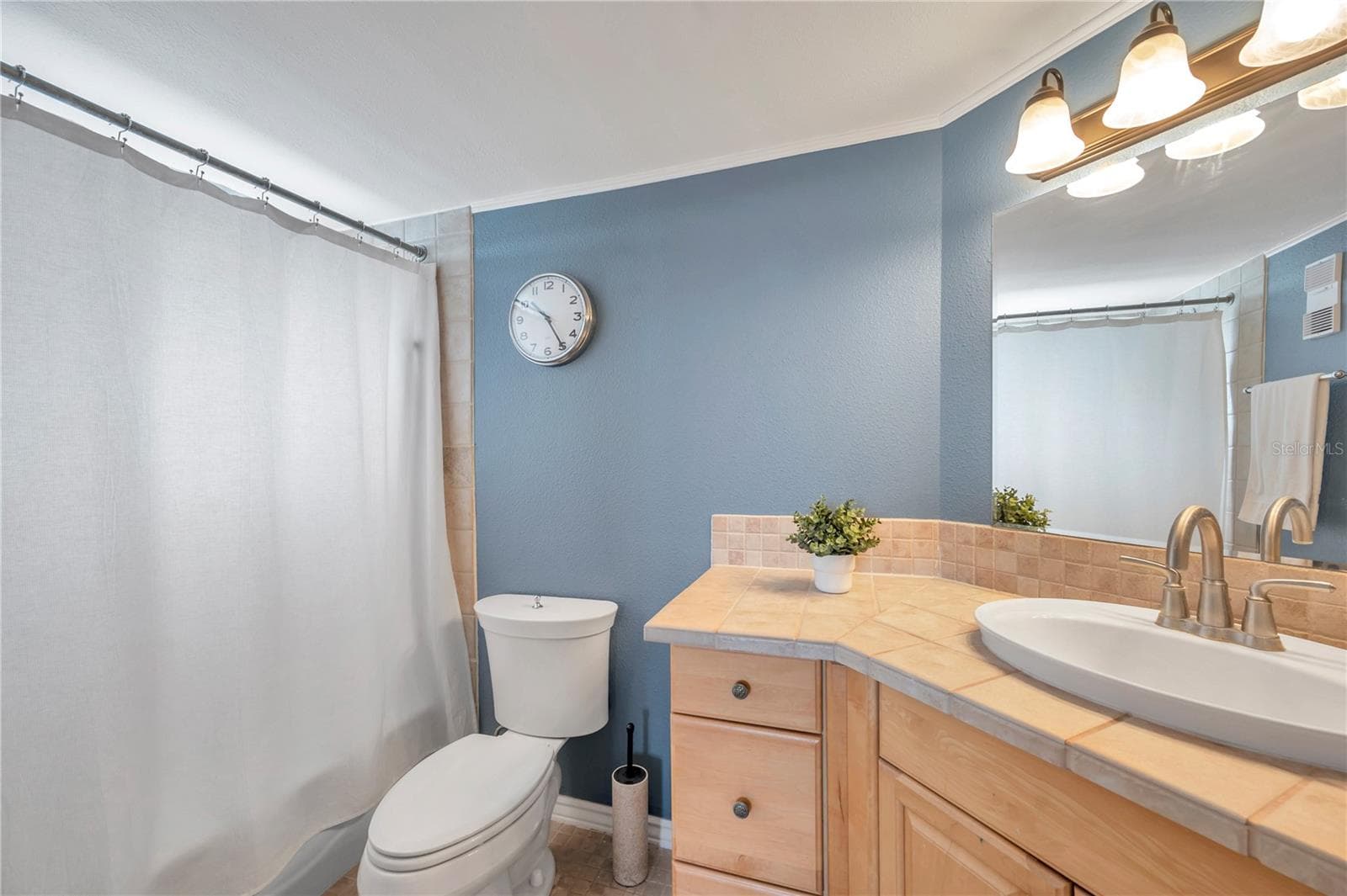 Condominium at 2333 FEATHER SOUND DR #B307, CLEARWATER, photo 24 of 66