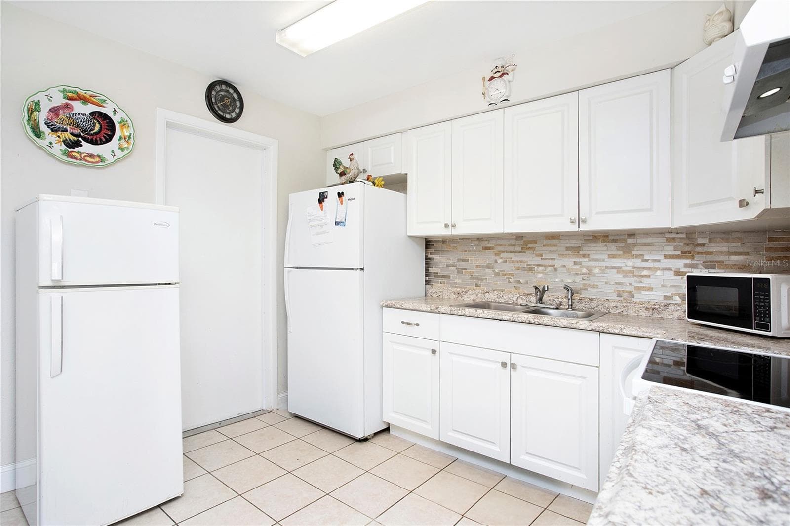 Kitchen - 515 YORK RD, LEHIGH ACRES