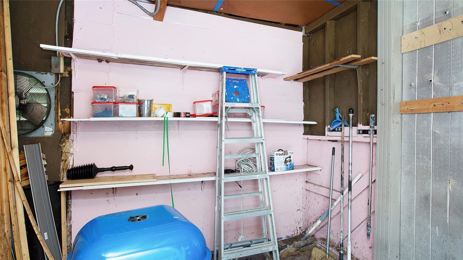 Storage room off carport - 515 YORK RD, LEHIGH ACRES