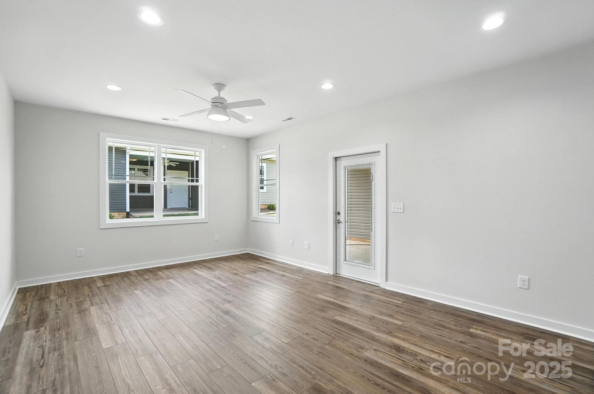 Townhouse at Hickory, photo 17 of 37