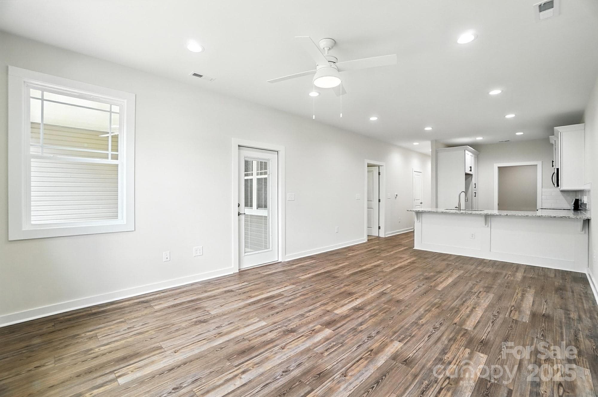 Townhouse at Hickory, photo 18 of 37