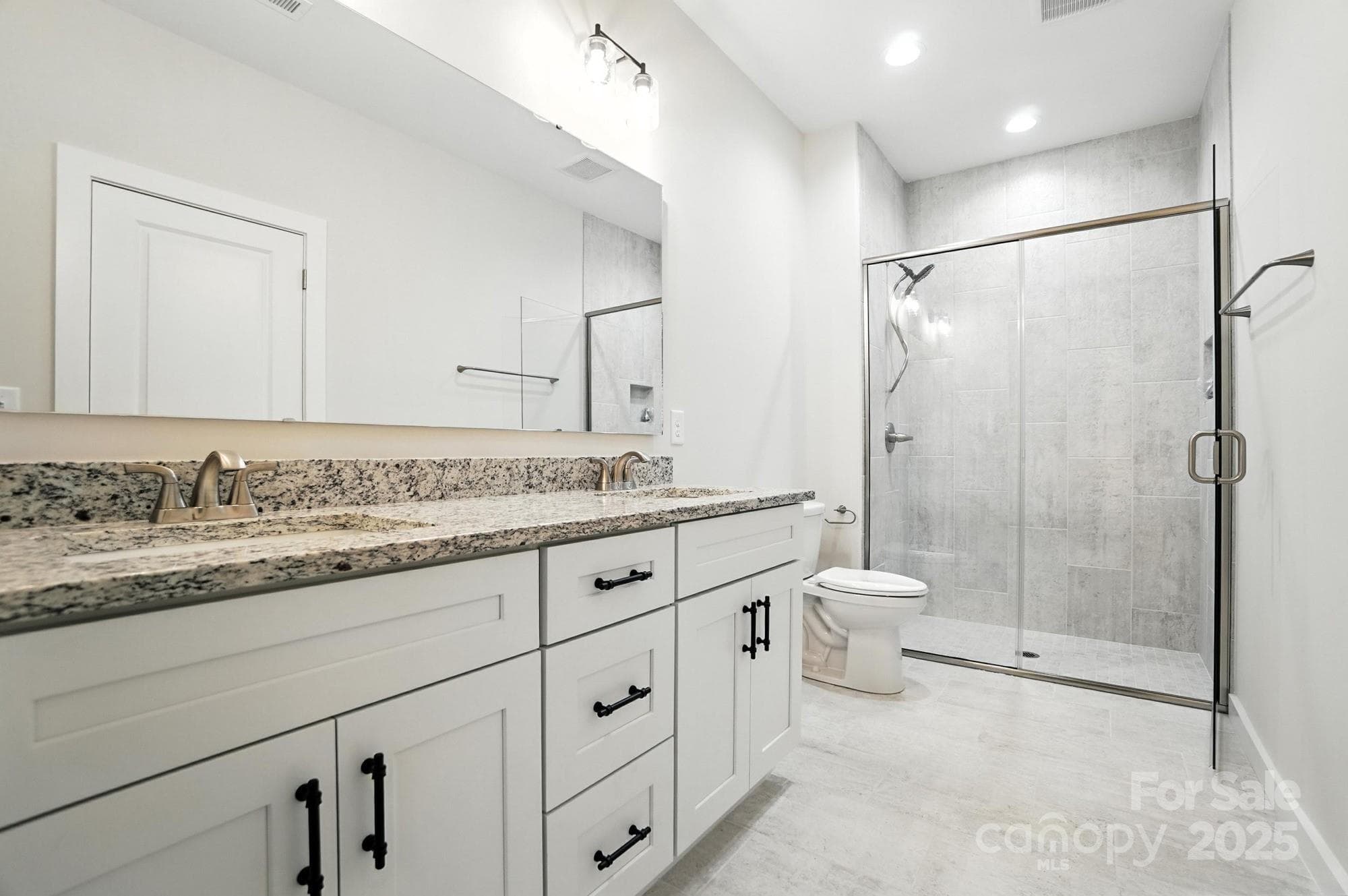 Townhouse at Hickory, photo 24 of 37