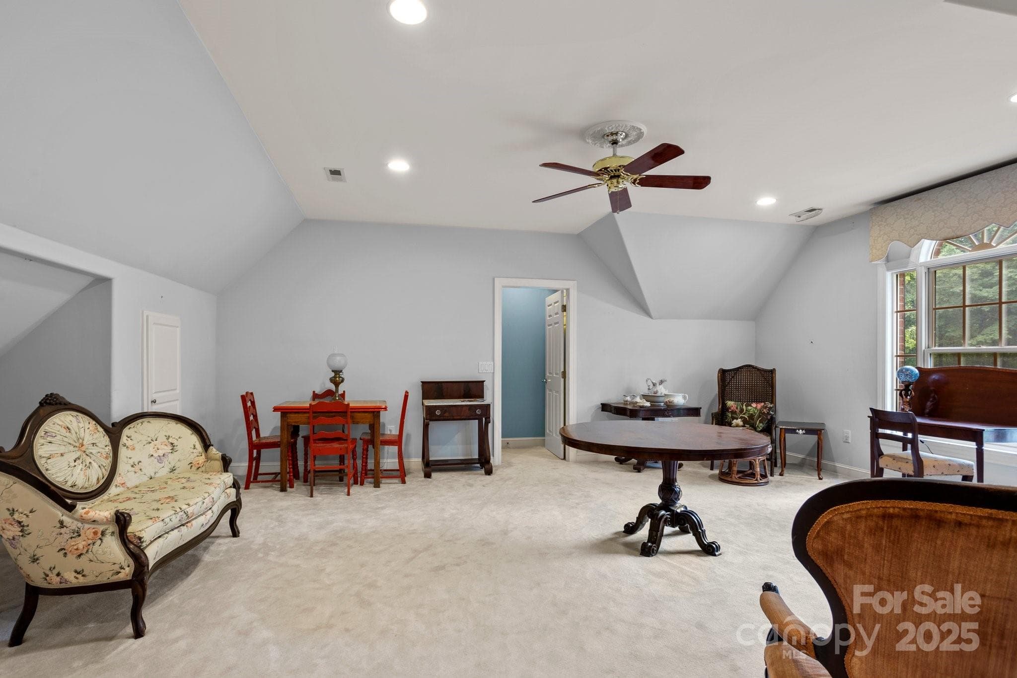 Single Family Residence at 115 W Glenview Drive, Salisbury, photo 31 of 42