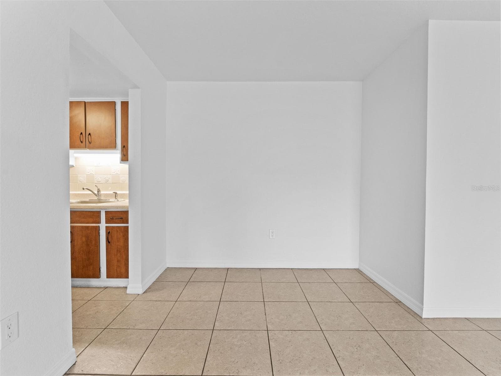 Condominium at 335 47TH AVE N #244, ST PETERSBURG, photo 13 of 73